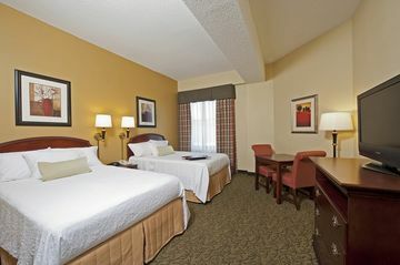 Hotel Hampton Inn Downtown, Across From Circle Center
