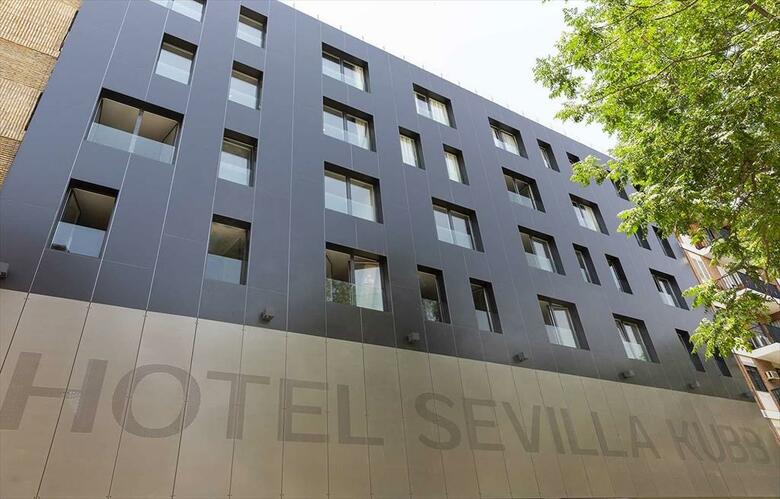 Hotel Macia Sevilla Kubb
