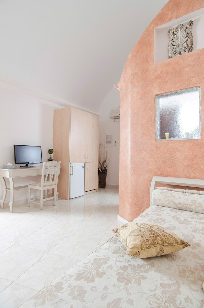 Smaragdi Hotel