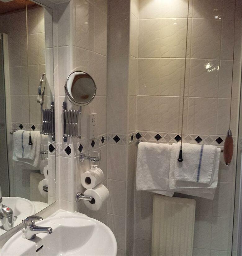 Adria Hotel