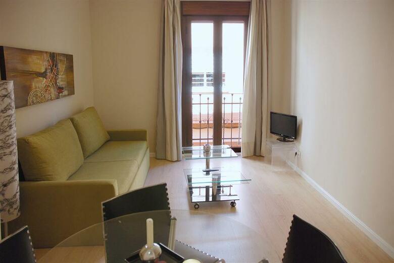 Apartamentos Metr�polis Sevilla