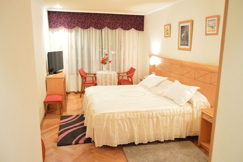 Hotel Cristal 2