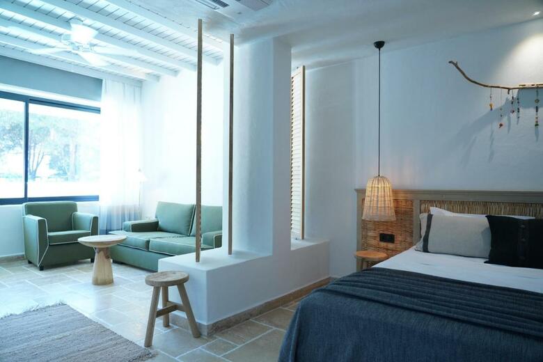 Yacht Boutique Hotel