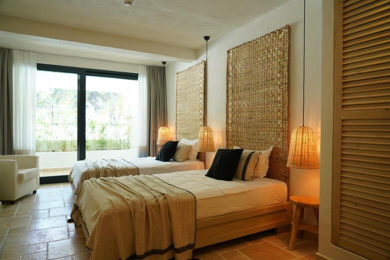 Yacht Boutique Hotel