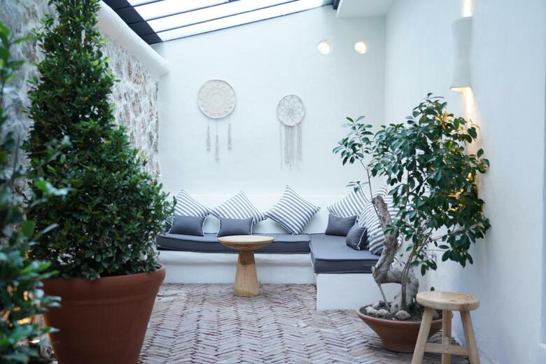 Yacht Boutique Hotel