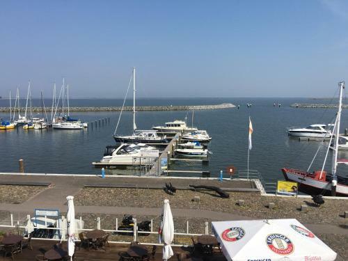 Hostal Sur La Mer - Pension & Restaurant