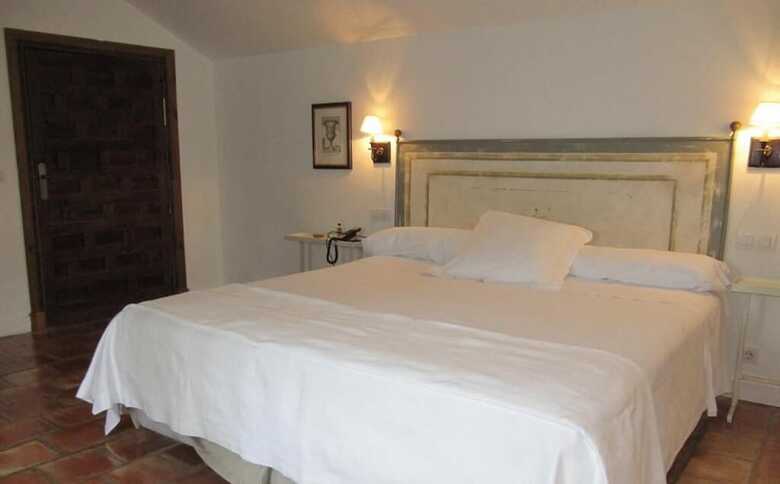 Hotel Puerta De La Luna