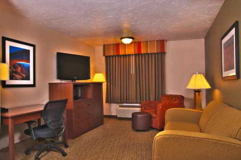 Hotel Best Western Town  And  Country Inn