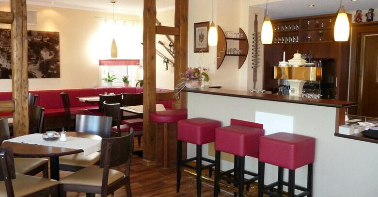 Hostal Caf�-restaurant Pension Haus Flora