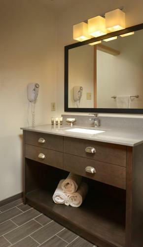 Hotel Lake Quinault Lodge