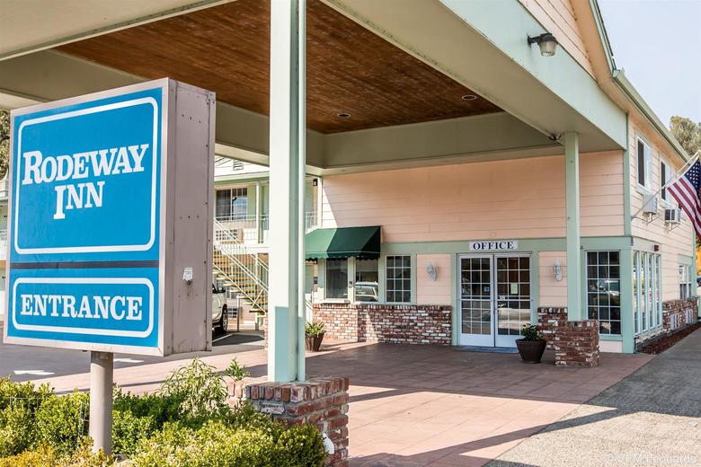 Hotel Rodeway Inn