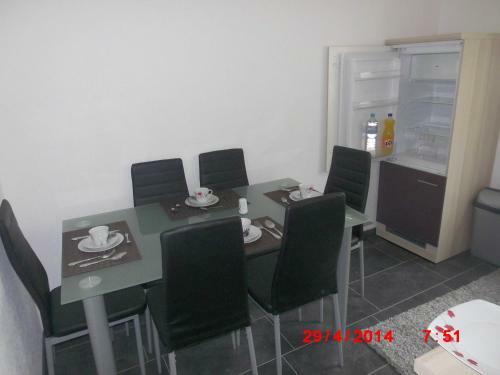 Frankfurt Airport & Fair Apartment