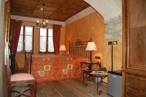 Hostal Historik Hotel Gotisches Haus Garni