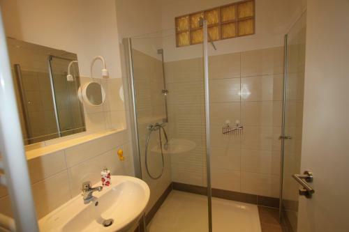 Apartamento Ferienwohnungen Am Markt Warnem�nde