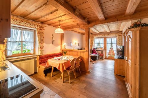 Apartamento Ferienwohnungen Hollweger