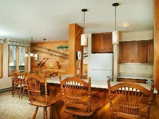 Hotel Lakeside Village Condominiums (.)