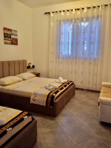 Hostal Fati Guest House