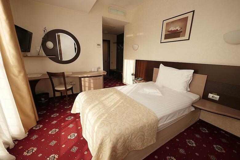 Berthelot Hotel