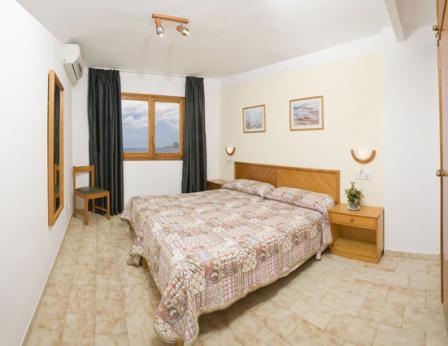 Apartamentos Bahia De San Antonio
