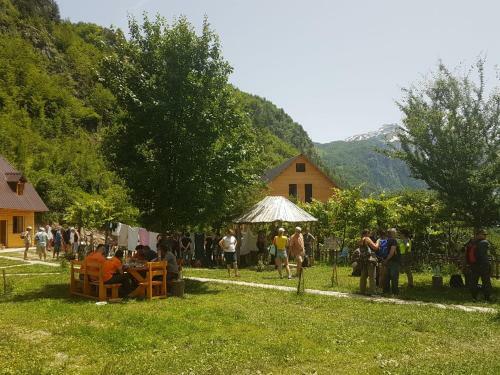 Hostal Bujtina Berishta Theth
