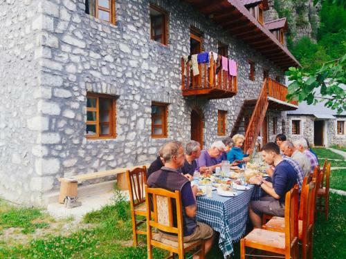 Hostal Bujtina Berishta Theth