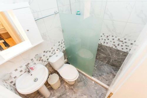 Apartamentos Omar Real Estate