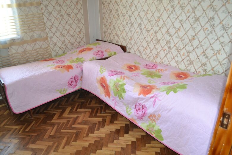 Hostal Serik & Geora Guesthouse