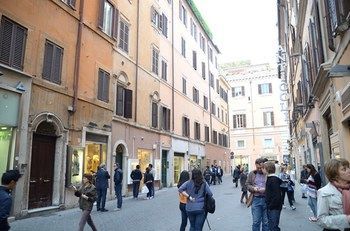 Hotel Town House Fontana Di Trevi