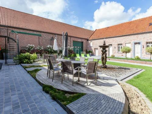 Grand Holiday Home In Comines Near Forest