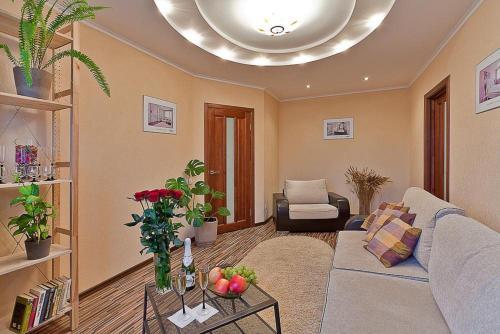 10 Apartment On Ploshad Pobedi