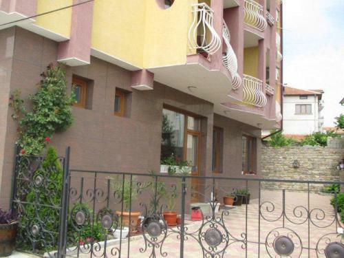 Family Hotel Denica