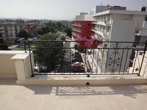 St. George Apartments