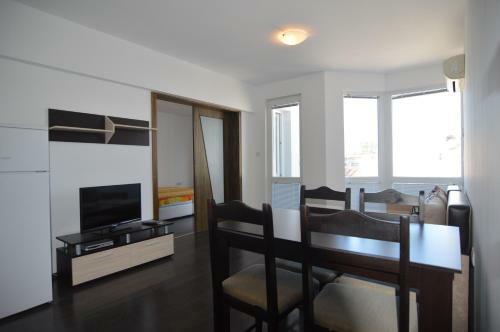 Sunny Dream Family Apartments