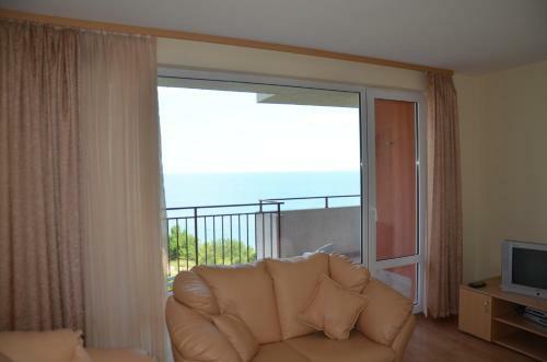 Single Private Apartments In Marina View Fort Beach