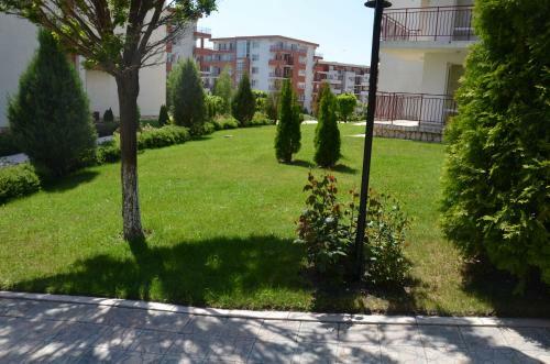 Single Private Apartments In Marina View Fort Beach