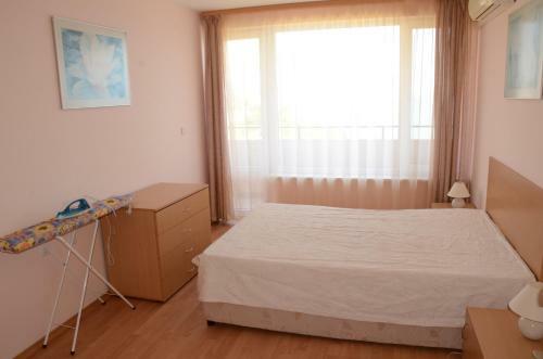 Single Private Apartments In Marina View Fort Beach
