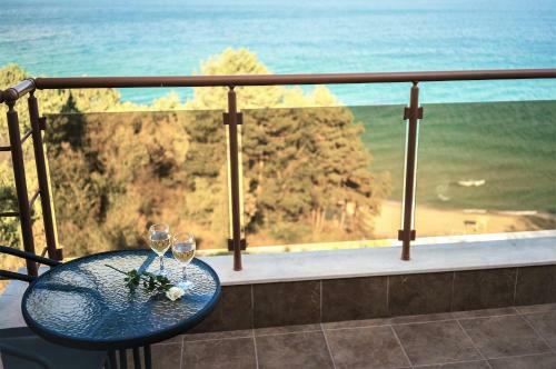 Moreto Luxury Apartments - Full Board