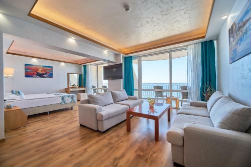 Bilyana Beach Hotel - All Inclusive & Free Beach Access