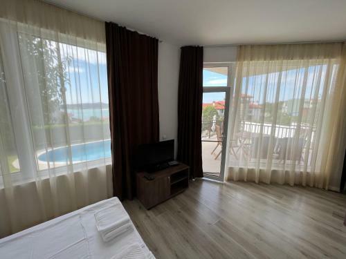 Family Hotel Dreams