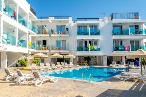 A Maos Hotel Apartments