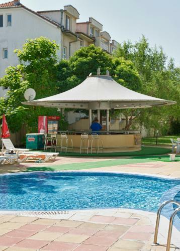 Apartments In Semiramida Gardens