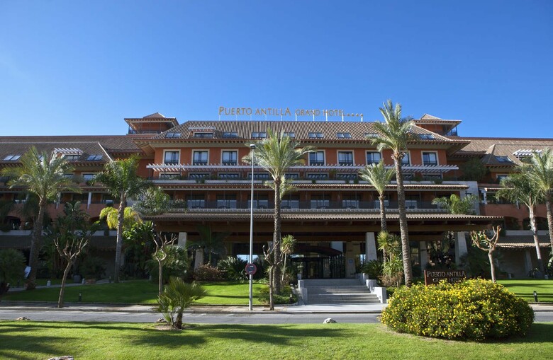 Puerto Antilla Grand Hotel