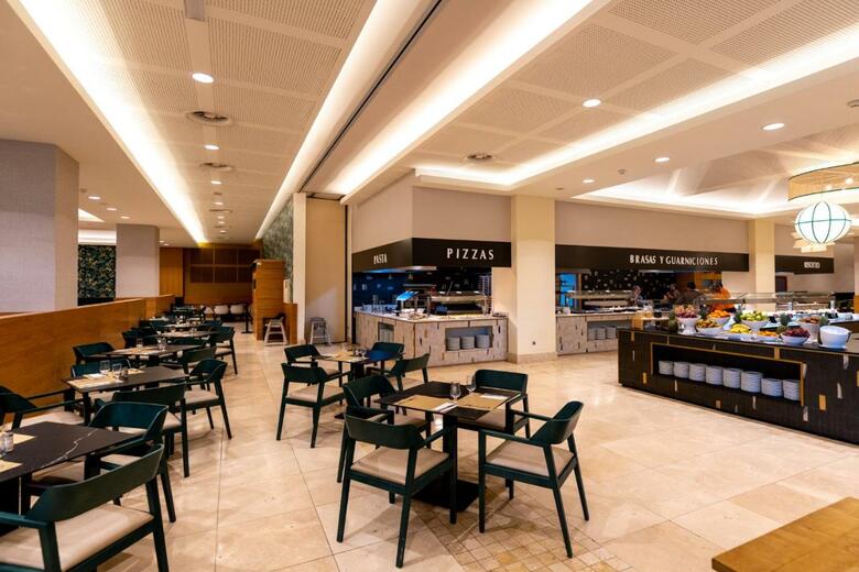 Puerto Antilla Grand Hotel