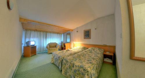Plaza Family Hotel