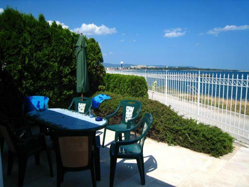 Oasis Apartment Ravda