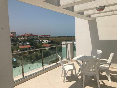 Sea Life Apartments Sinemorets
