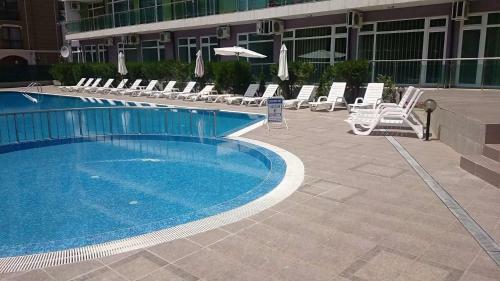 Family Apartments In Solmarin