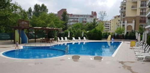 Family Apartments In Solmarin