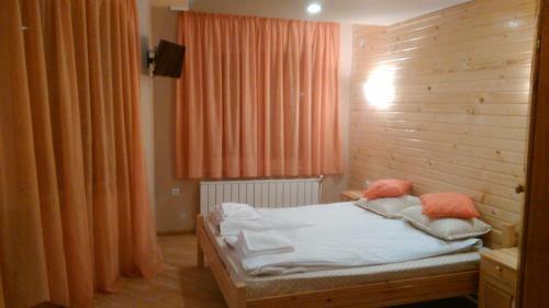 Hostal Guest House Edelweiss