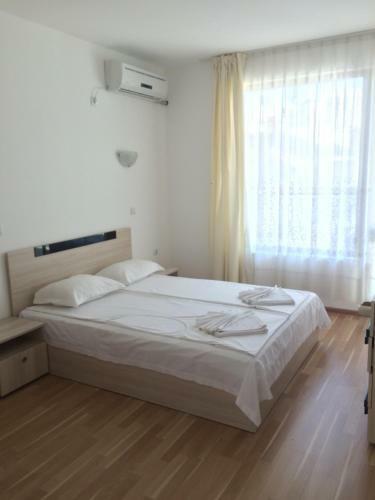 Solar Apartments In Diamond Bay